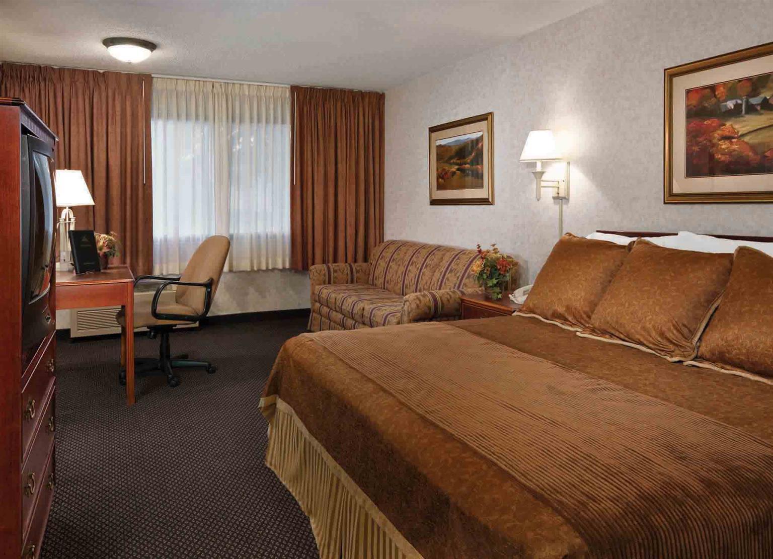 Ramkota Hotel Watertown Room photo